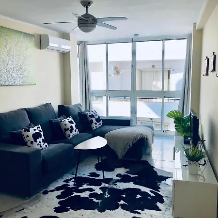 Beautiful Modern 100m From The Sea Apartment *