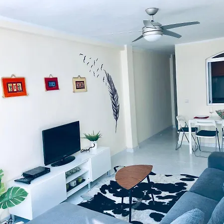 Beautiful Modern 100m From The Sea *