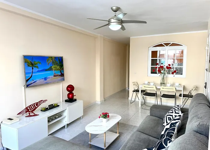 Beautiful Modern 100m From The Sea Appartamento *