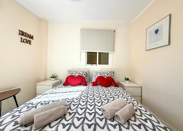 Beautiful Modern 100m From The Sea Appartamento *