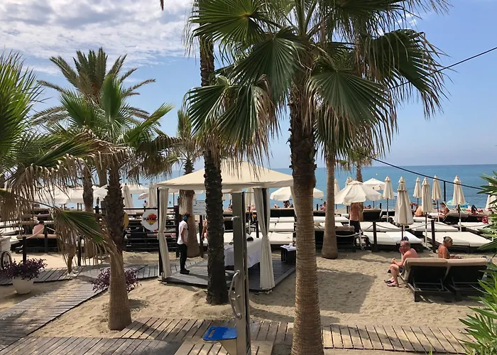 Beautiful Modern 100m From The Sea