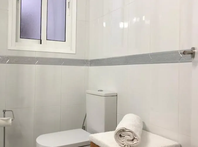 Beautiful Modern 100m From The Sea Appartamento