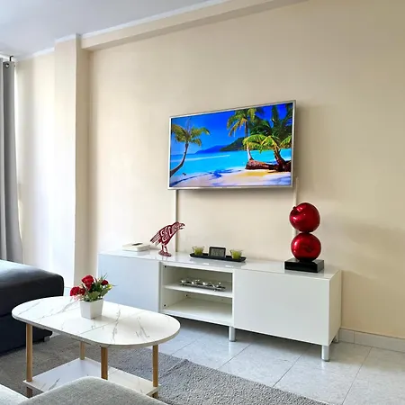 Beautiful Modern 100m From The Sea * 푸엔히롤라