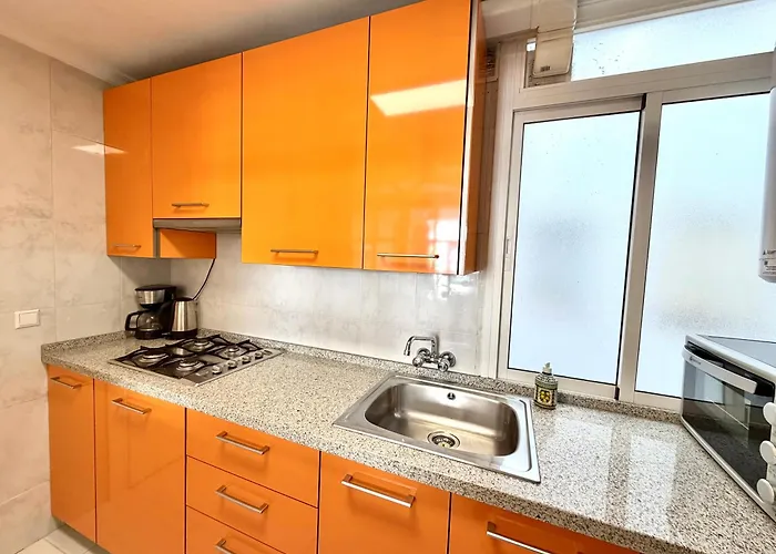 Beautiful Modern 100m From The Sea *